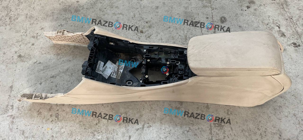 консоль салона BMW X3 G01 2018, 2.0 л., i, B46 B20 B, бензин, АКПП, 668, внедорожник 5 дв., полный привод