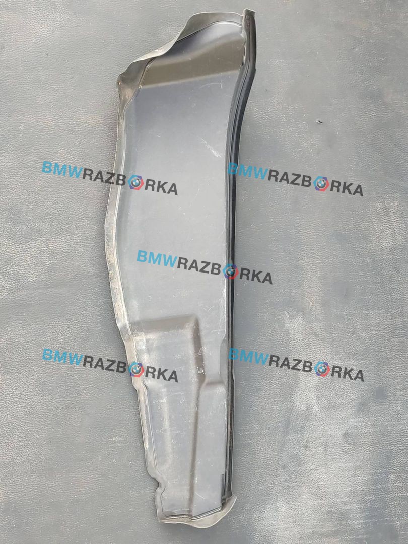 уплотнитель BMW X1 F48 2016, 1.8 л., дизель, 6МКПП, 668, внедорожник 5 дв., полный привод, правый руль, 51767329399