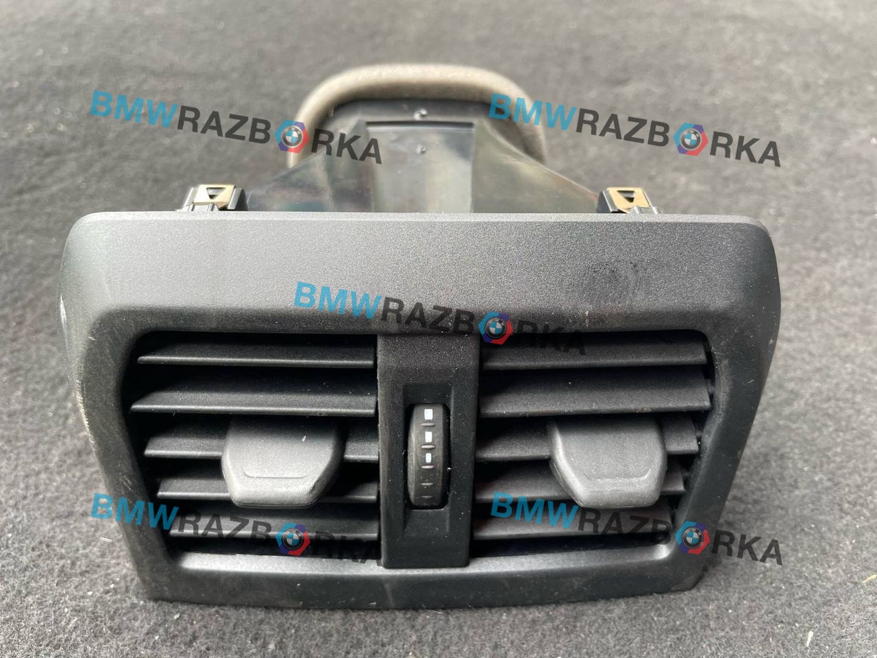 дефлектор обдува салона BMW 2 серия F44 2022, 1.5 л., i, B38 A15 A, бензин, АКПП, белый(300), седан, передний привод, правый руль, 6828272