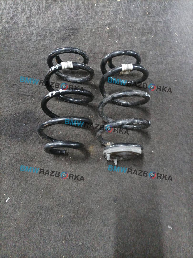 пружина задняя BMW 2 серия F44 2022, 1.5 л., i, B38 A15 A, бензин, АКПП, белый(300), седан, передний привод, правый руль