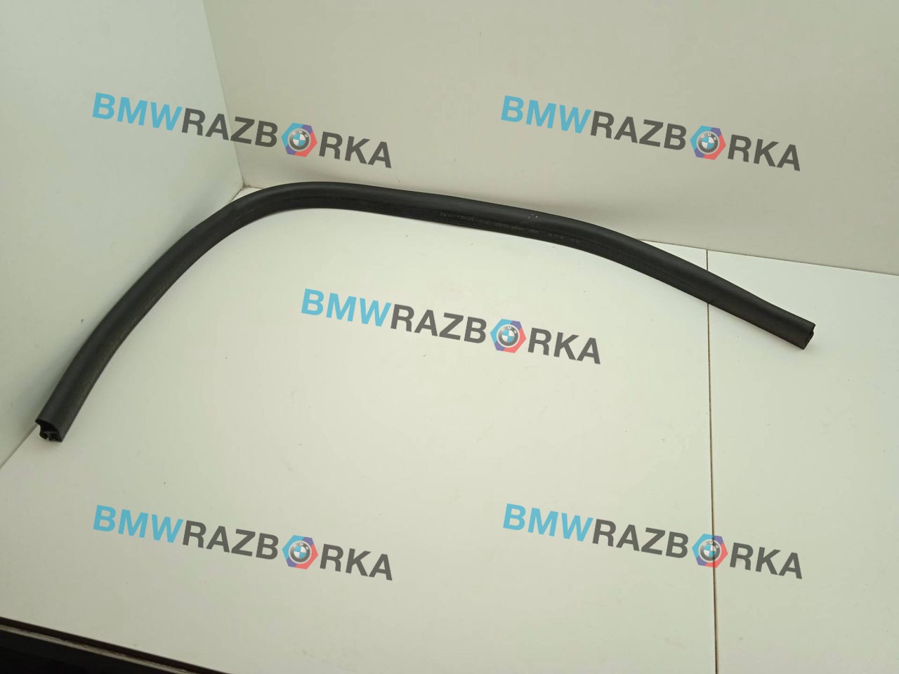 уплотнитель BMW 2 серия F44 2022, 1.5 л., i, B38 A15 A, бензин, АКПП, белый(300), седан, передний привод, правый руль, 51477910675