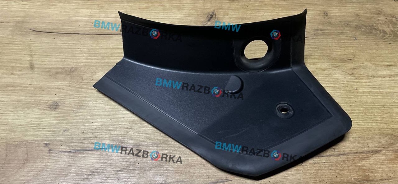 водосток крышки багажника BMW 1 серия F40 2020, 1.5 л., i, B38 A15 A, бензин, АКПП, b39, хетчбэк 5 дв., задний привод, правый руль, 7450666