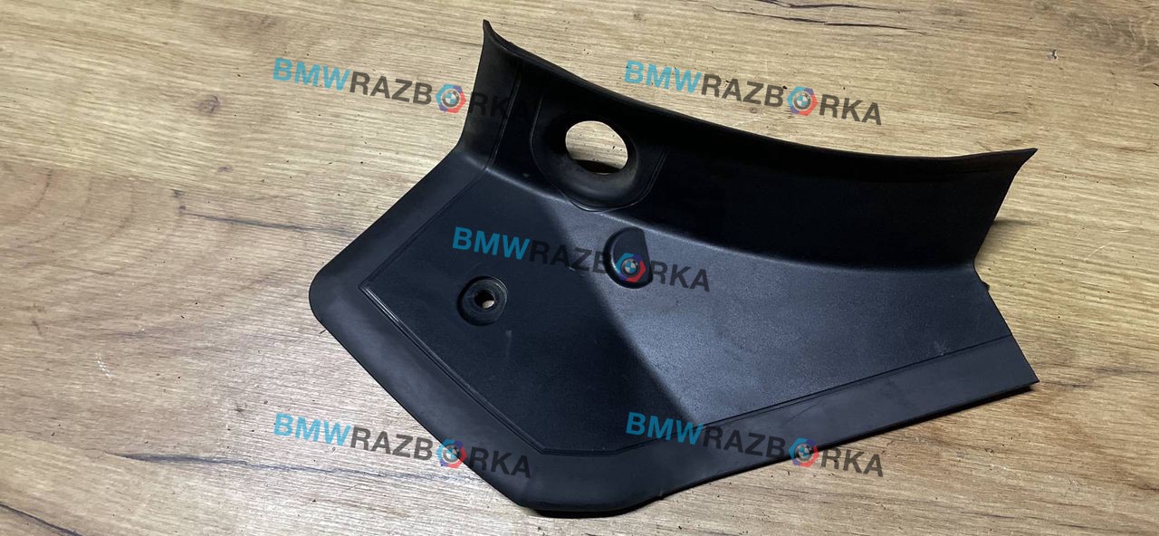 водосток крышки багажника BMW 1 серия F40 2020, 1.5 л., i, B38 A15 A, бензин, АКПП, b39, хетчбэк 5 дв., задний привод, правый руль, 7450665