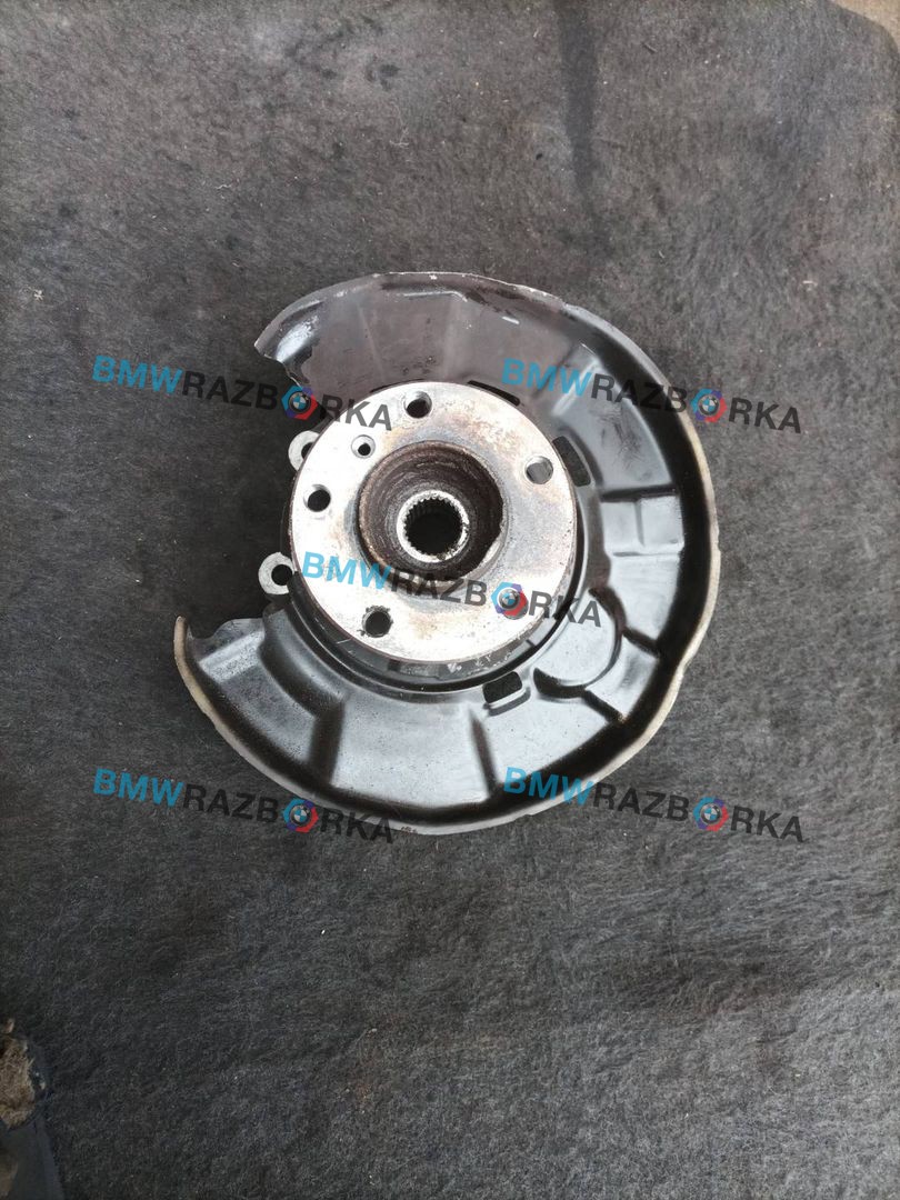 кулак задний правый BMW 4 серия F32/F33 F32 2016, 2.0 л., N47 D20 C, дизель, АКПП, 475, купе, задний привод, правый руль, 6792240