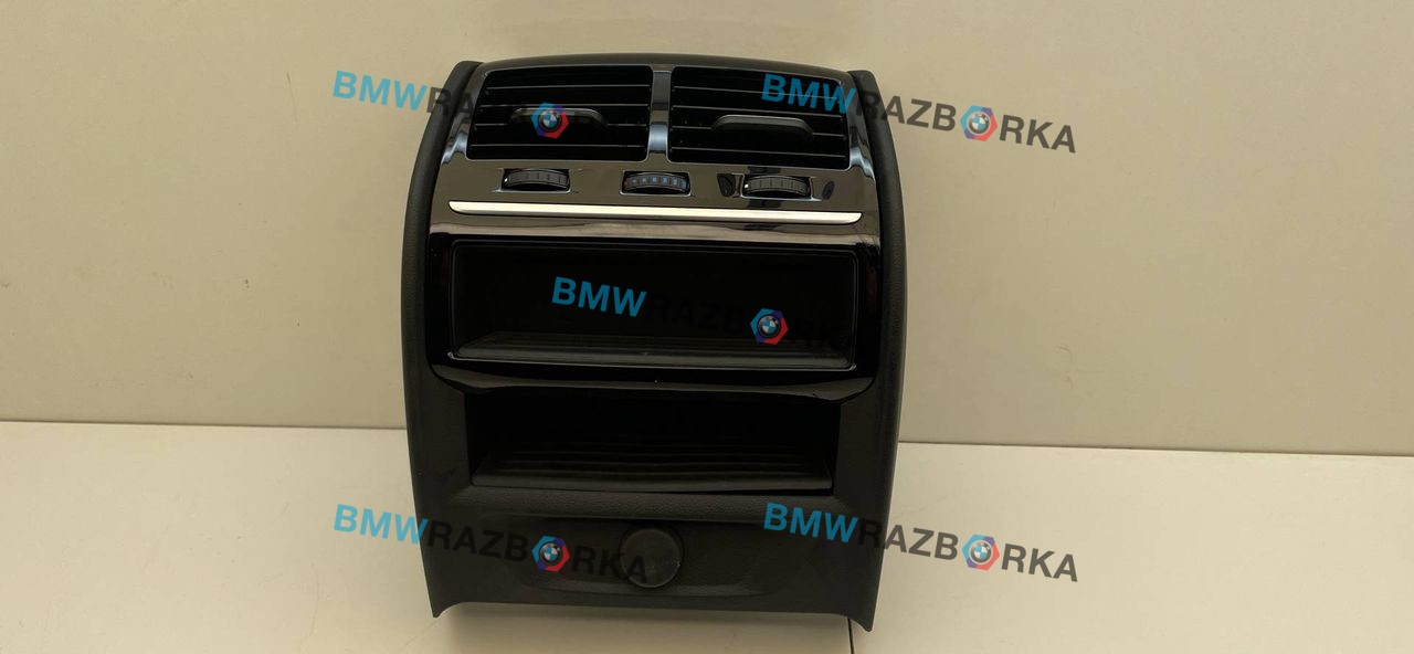 дефлектор обдува салона BMW 5 серия G30/G31 G30 2018, 3.0 л., B57 D30 A, дизель, АКПП, синий, седан, полный привод, правый руль, 9357865, 9330681
