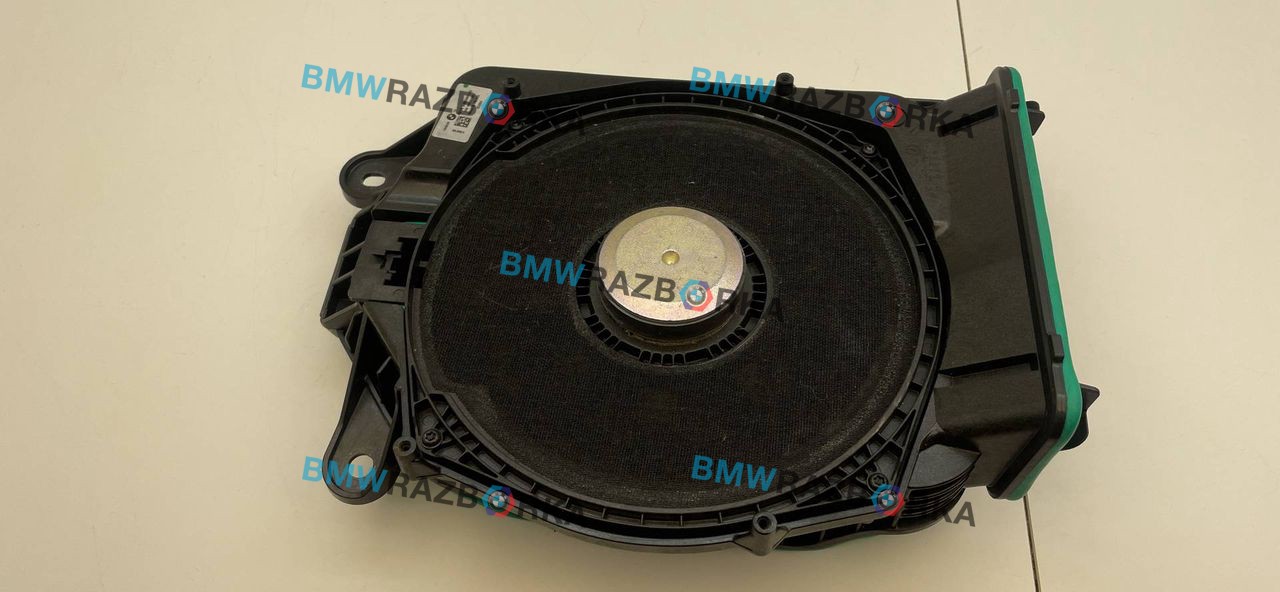 сабвуфер BMW 5 серия G30/G31 G30 2018, 3.0 л., B57 D30 A, дизель, АКПП, синий, седан, полный привод, правый руль, 9395861