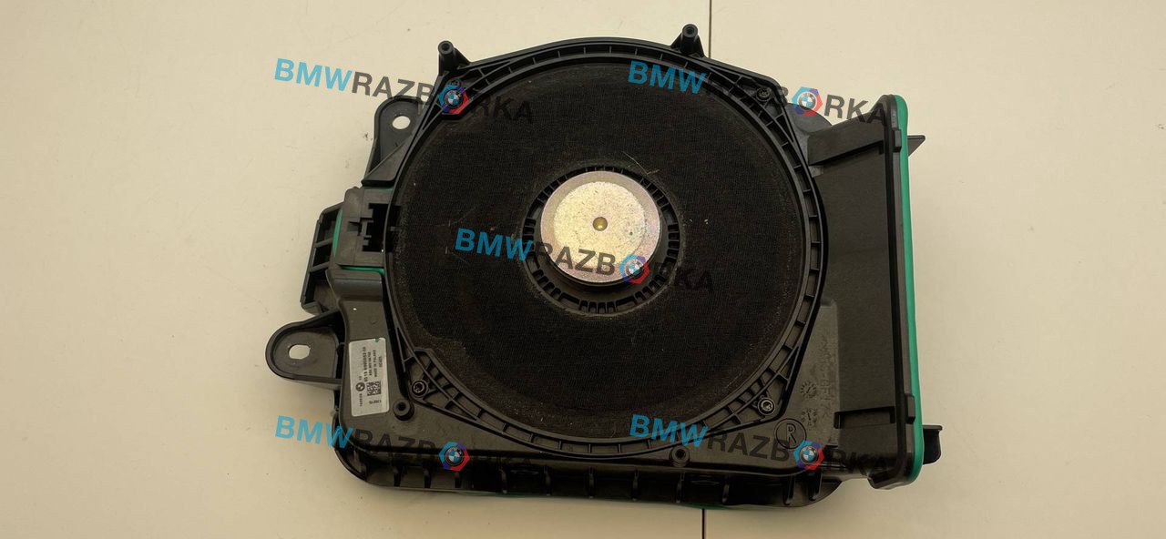 сабвуфер BMW 5 серия G30/G31 G30 2018, 3.0 л., B57 D30 A, дизель, АКПП, синий, седан, полный привод, правый руль, 65139395862