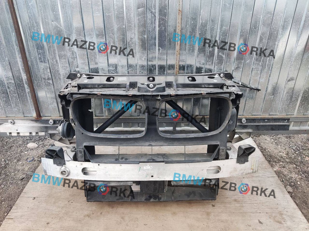 передняя панель крепления облицовки (телевизор) BMW X4 F26 2017, 3.0 л., N55 B30 A, бензин, АКПП, внедорожник 5 дв., полный привод
