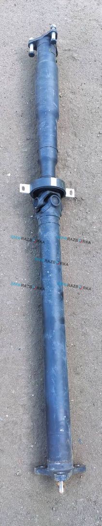 карданный вал BMW 5 серия G30/G31 G30 2018, 3.0 л., B57 D30 A, дизель, АКПП, синий, седан, полный привод, правый руль, 8653715