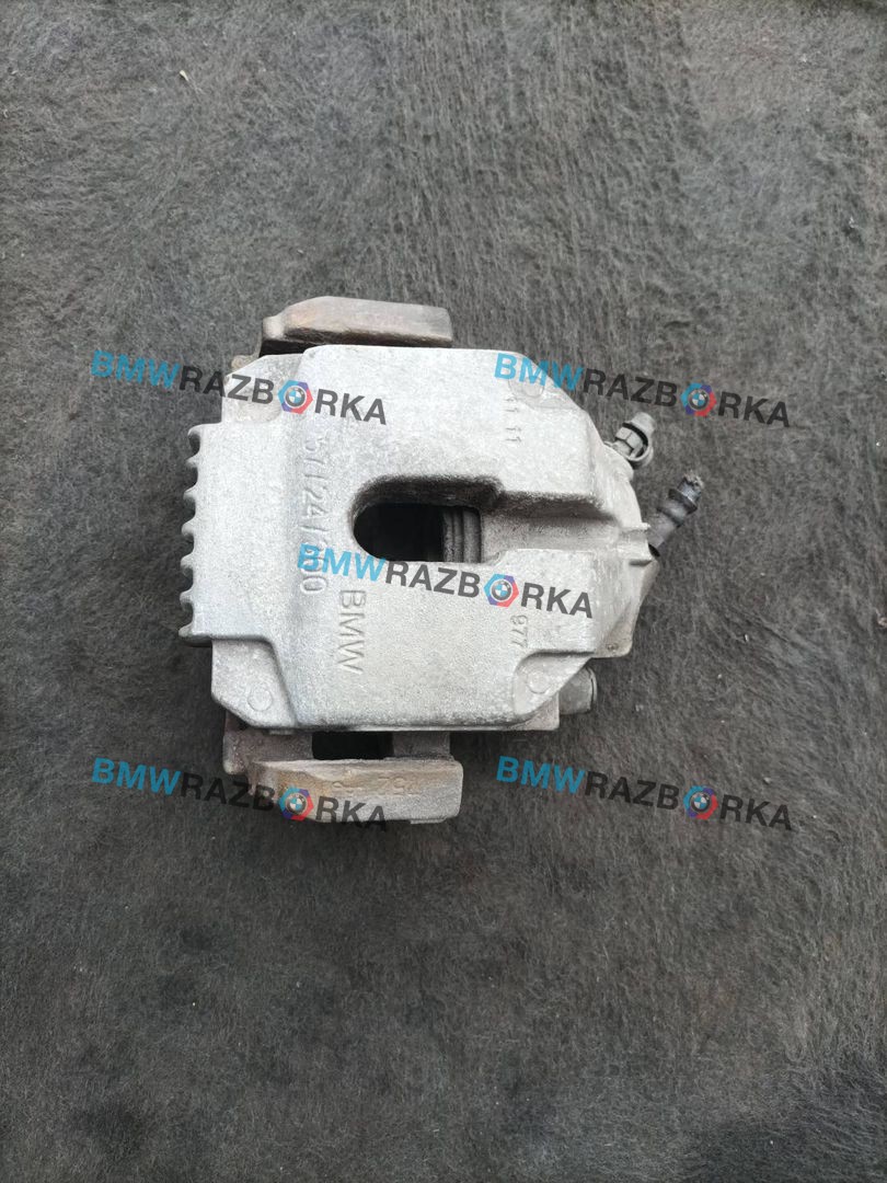 суппорт передний левый BMW Z4 E89 (2009 - 2016), 2.0 л., i, N20 B20 B, бензин, МКПП, b39 mineral-grau metallic, родстер, задний привод, правый руль