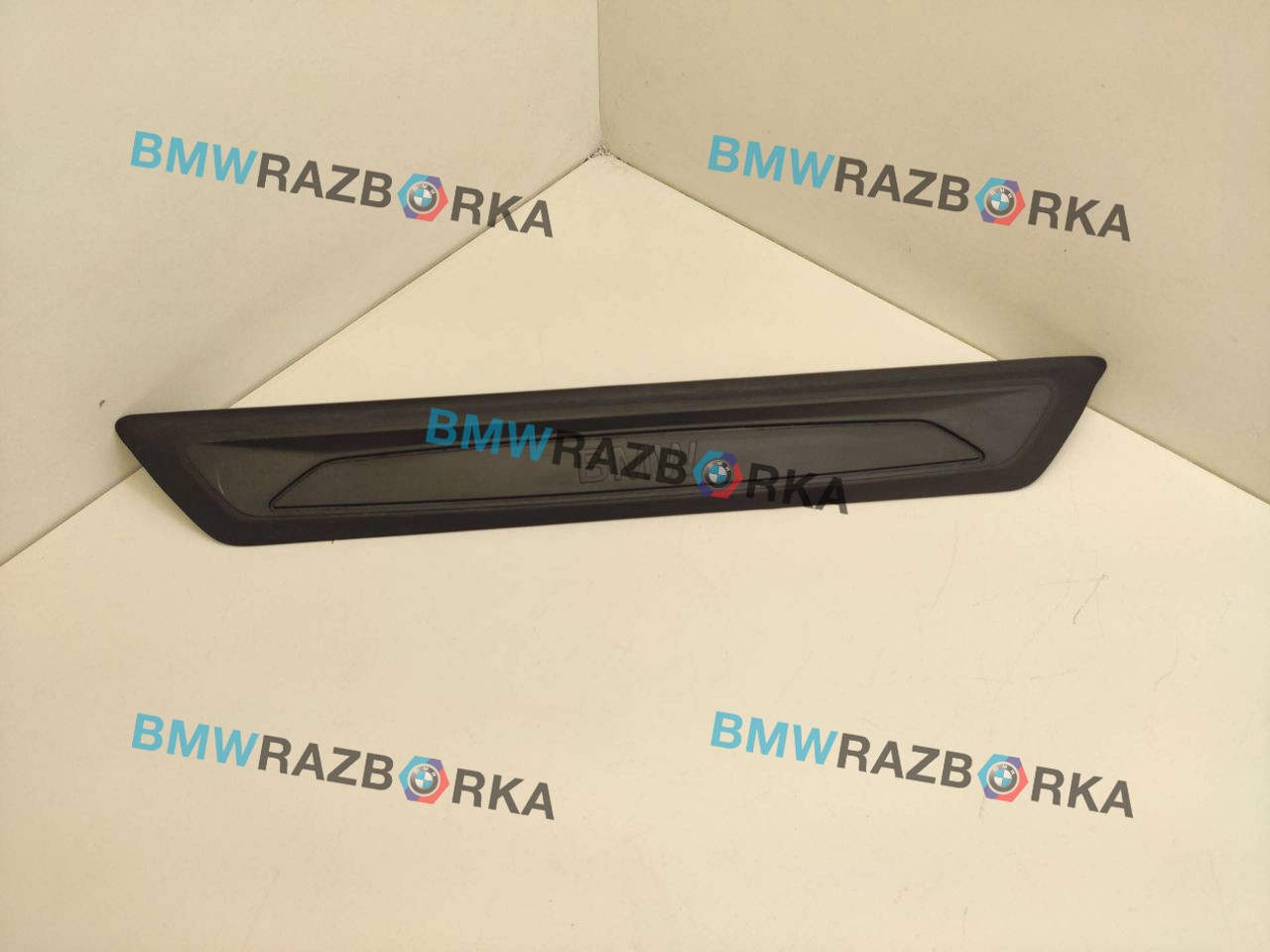накладка на порог внутренняя BMW 3 серия F30/F31 [рестайлинг] F30 2017, 2.0 л., i, B48 B20 A, бензин, МКПП, 475, седан, задний привод, правый руль, 7263315