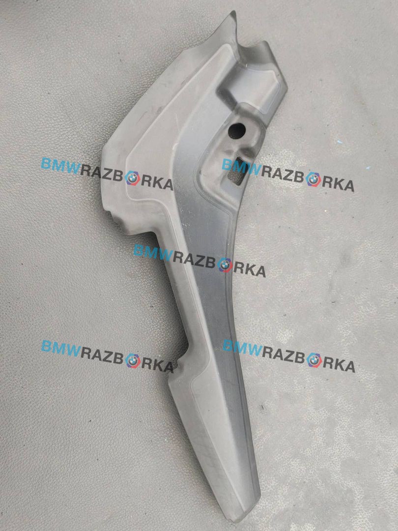 водосток крышки багажника BMW 1 серия F40 2022, 1.6 л., дизель, АКПП, 475, хетчбэк 5 дв., передний привод, правый руль, 51137466500