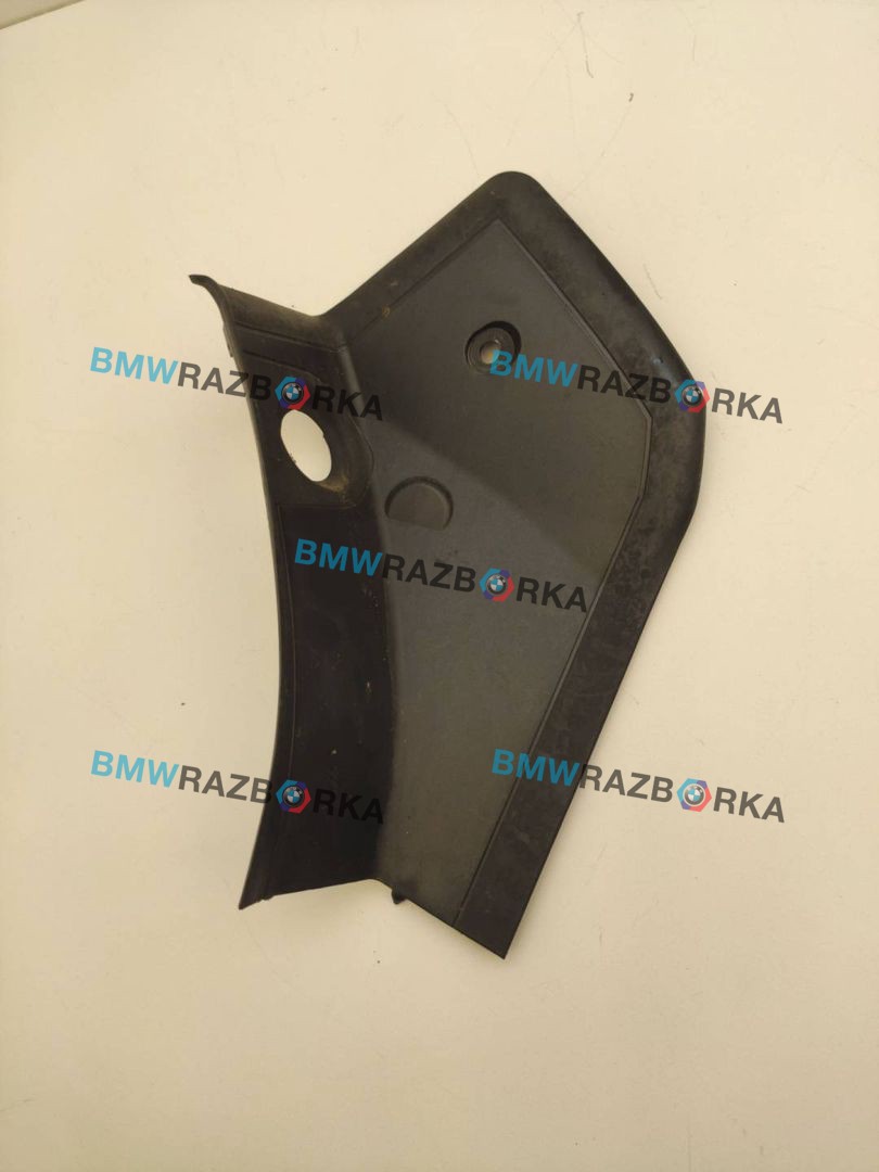 водосток крышки багажника BMW 1 серия F40 2022, 1.6 л., дизель, АКПП, 475, хетчбэк 5 дв., передний привод, правый руль, 7450666