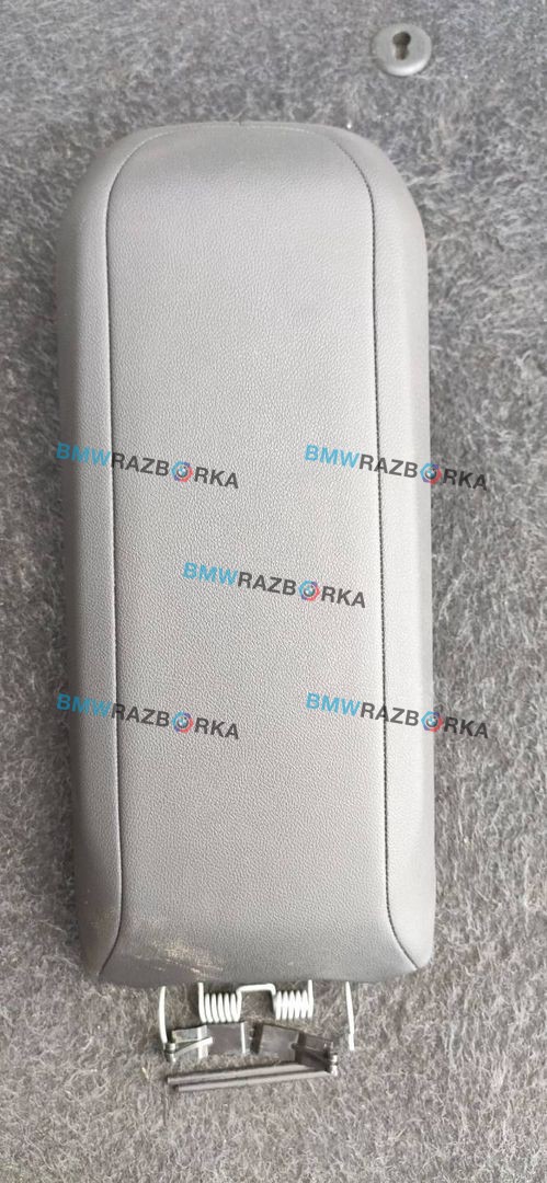подлокотник BMW 1 серия F40 2022, 1.6 л., дизель, АКПП, 475, хетчбэк 5 дв., передний привод, правый руль
