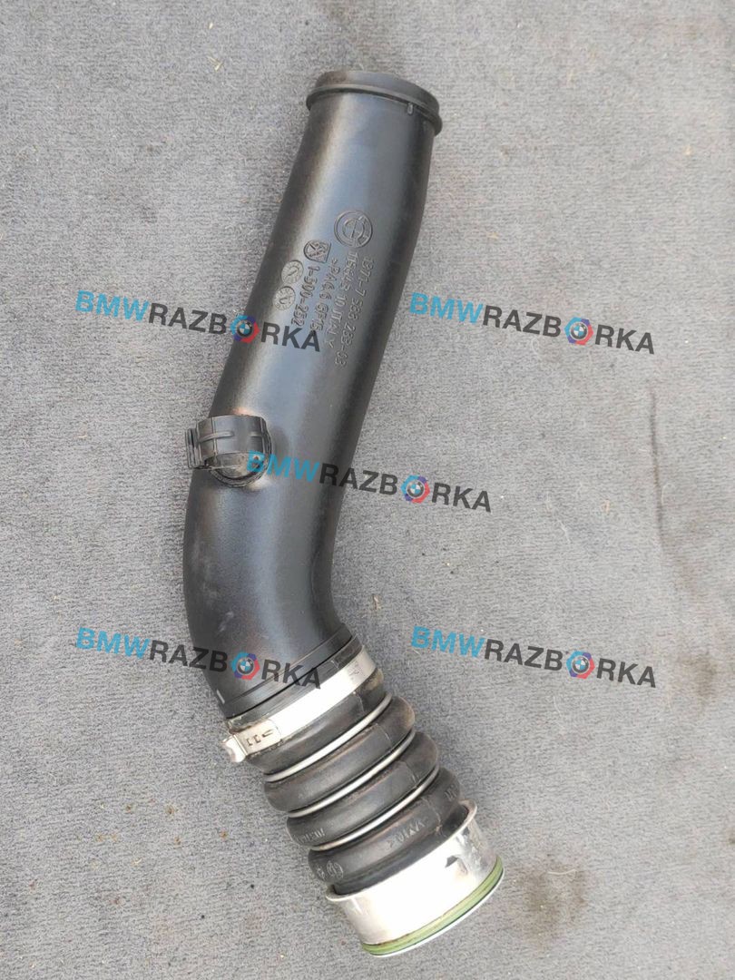 патрубок интеркулера BMW Z4 E89 (2009 - 2016), 2.0 л., i, N20 B20 B, бензин, МКПП, b39 mineral-grau metallic, родстер, задний привод, правый руль, 7588283