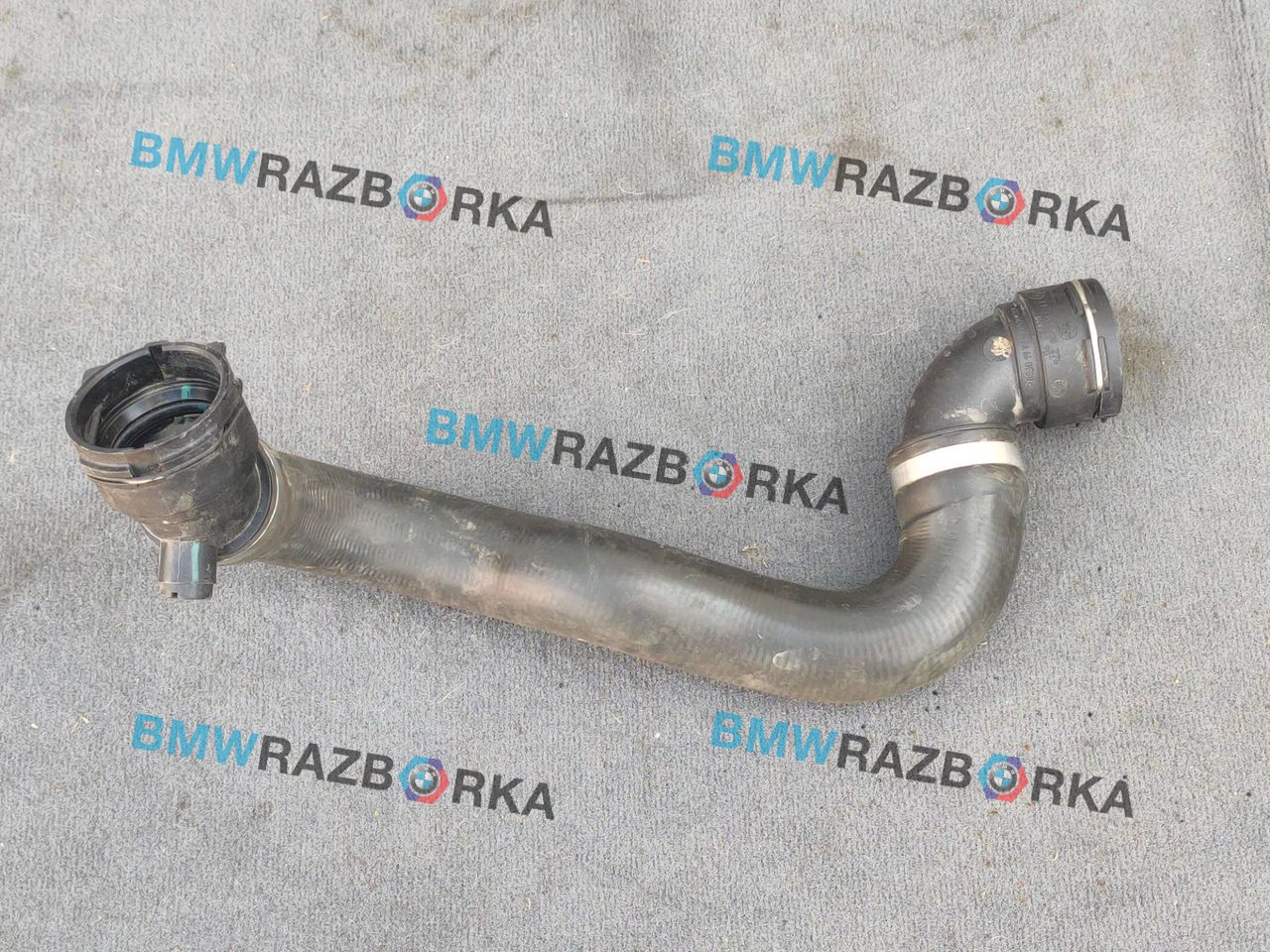 патрубок радиатора BMW Z4 E89 (2009 - 2016), 2.0 л., i, N20 B20 B, бензин, МКПП, b39 mineral-grau metallic, родстер, задний привод, правый руль, 7612445