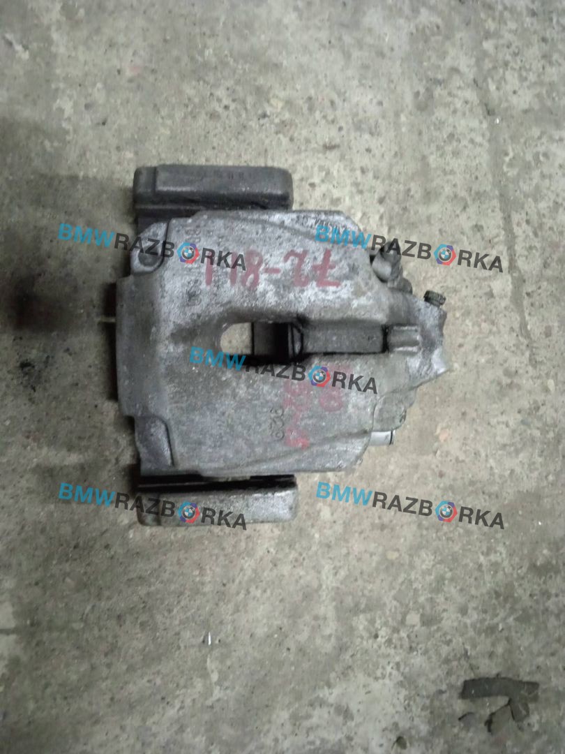 суппорт передний левый BMW 5 серия F10/F11 [рестайлинг] F10 2014, 2.0 л., N47 D20 C, дизель, МКПП, седан, задний привод