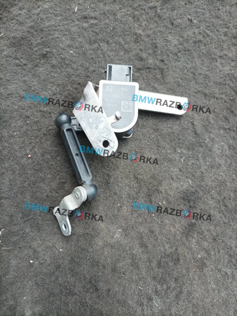 датчик дорожного просвета BMW M8 F91/92 F91 2020, 4.4 л., i, S63 B44 B, бензин, АКПП, 490, кабриолет, полный привод, правый руль, 2959574, 6873097, 6869137