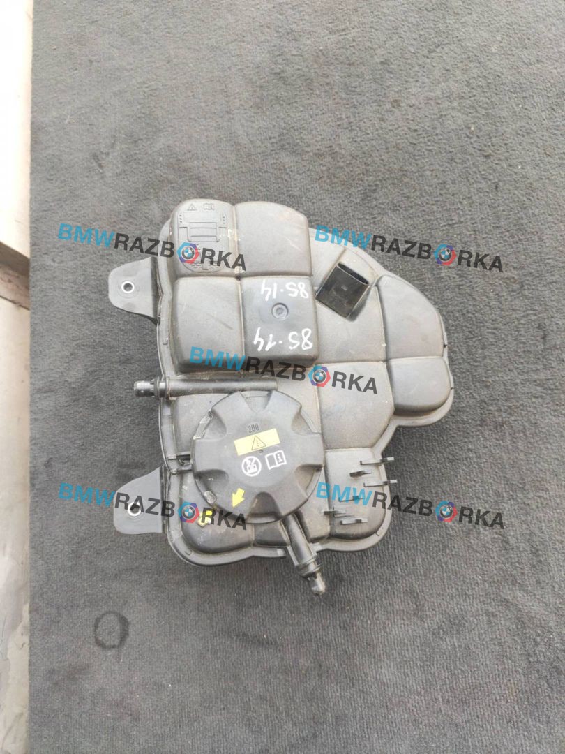 бачок расширительный BMW M8 F91/92 F91 2020, 4.4 л., i, S63 B44 B, бензин, АКПП, 490, кабриолет, полный привод, правый руль, 8090271, 17138090271