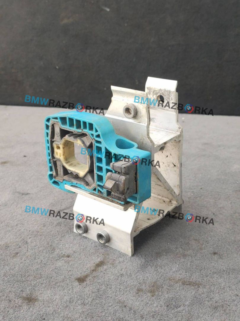 кронштейн радиатора BMW M8 F91/92 F91 2020, 4.4 л., i, S63 B44 B, бензин, АКПП, 490, кабриолет, полный привод, правый руль, 7357215, 8476007