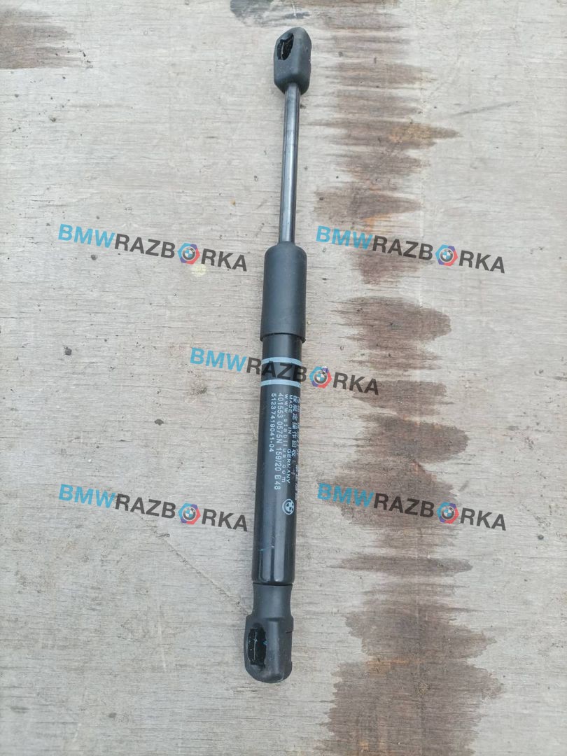 амортизатор капота BMW M8 F91/92 F91 2020, 4.4 л., i, S63 B44 B, бензин, АКПП, 490, кабриолет, полный привод, правый руль, 7419041