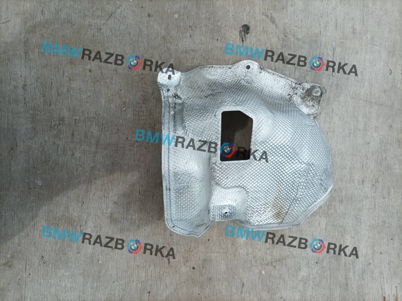 тепловой экран глушителя BMW M8 F91/92 F91 2020, 4.4 л., i, S63 B44 B, бензин, АКПП, 490, кабриолет, полный привод, правый руль, 7374760