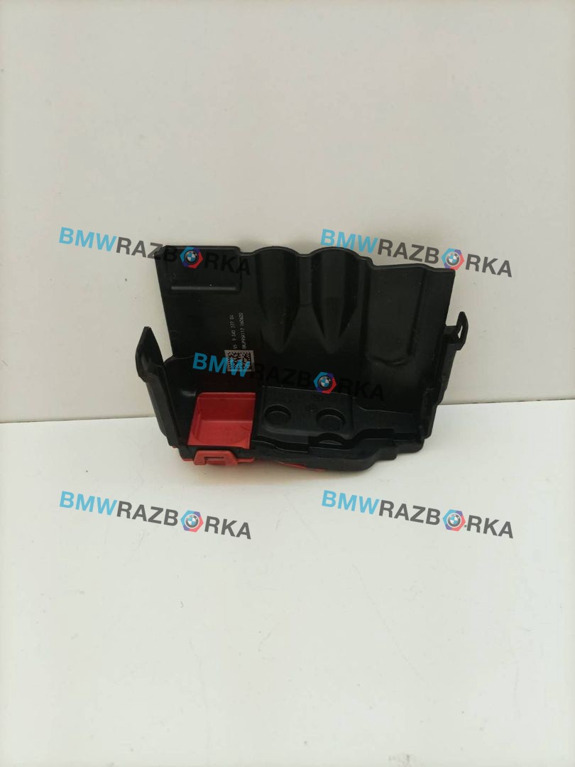 крышка клеммы аккумулятора BMW M8 F91/92 F91 2020, 4.4 л., i, S63 B44 B, бензин, АКПП, 490, кабриолет, полный привод, правый руль, 9340277