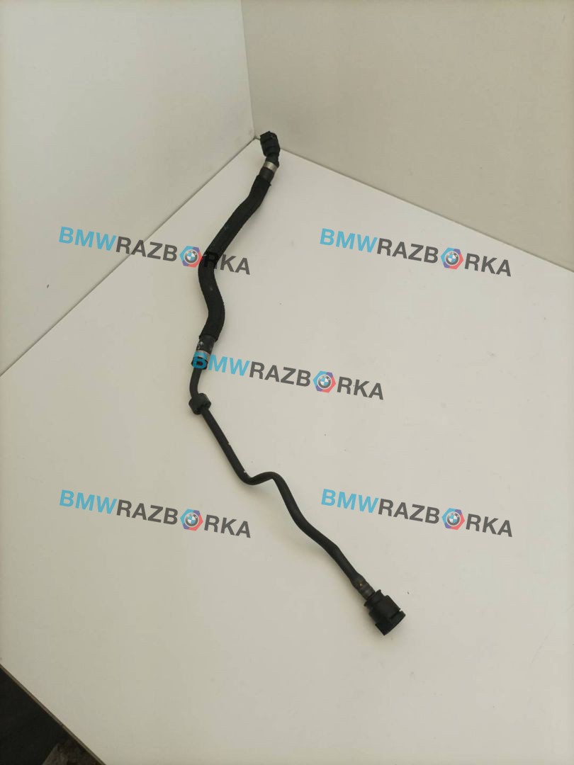 патрубок расширительного бачка BMW M8 F91/92 F91 2020, 4.4 л., i, S63 B44 B, бензин, АКПП, 490, кабриолет, полный привод, правый руль, 7856736