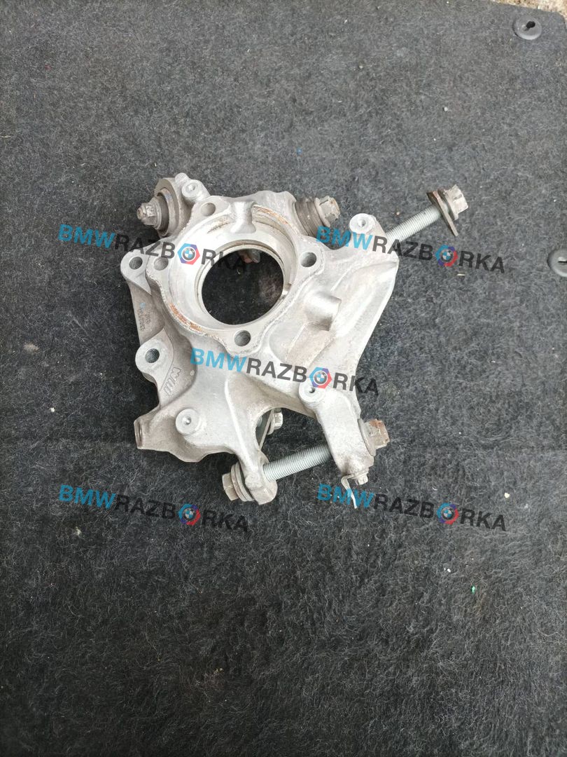 кулак задний правый BMW X3 M F97 2019, 3.0 л., S58B30A, бензин, АКПП, внедорожник 5 дв., полный привод, 8092078, 8091546