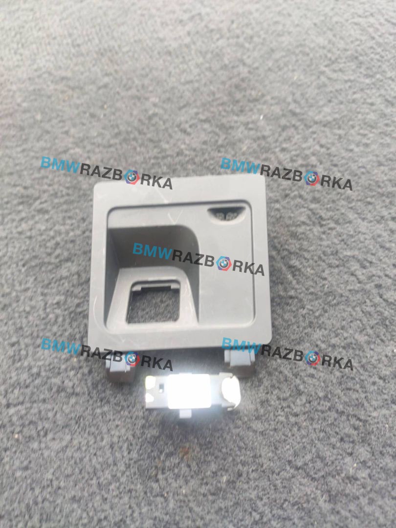плафон подсветки бардачка BMW X3 M F97 2019, 3.0 л., S58B30A, бензин, АКПП, внедорожник 5 дв., полный привод, 6999950, 9366765