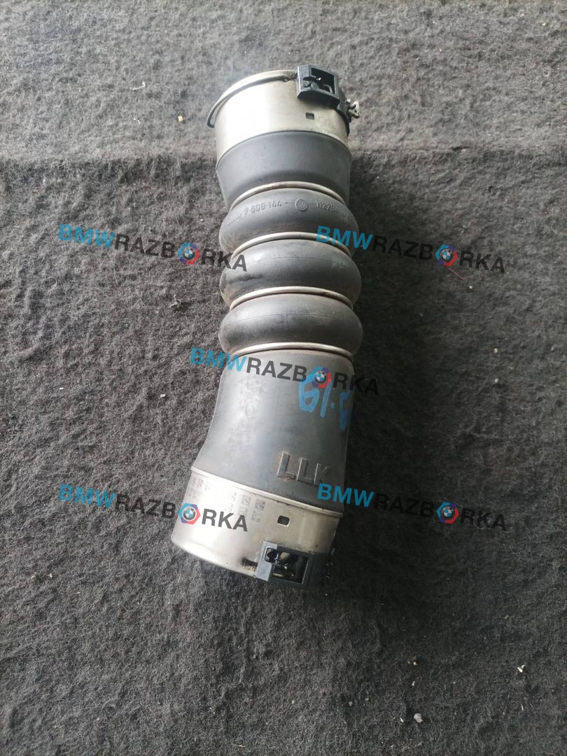 патрубок интеркулера BMW 5 серия F07/F10/F11 2012, 3.0 л., N57 D30 A, дизель, хетчбэк 5 дв., задний привод, правый руль, 7800144