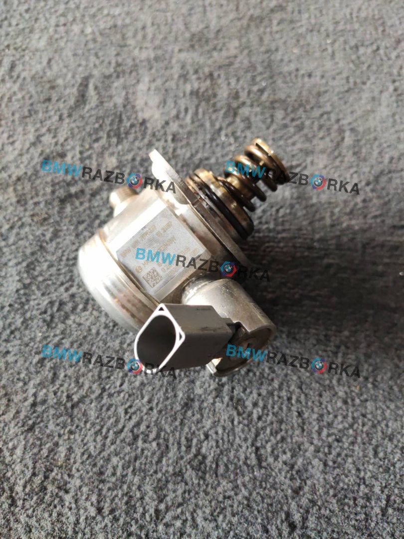 ТНВД BMW 7 серия F01/F02 2011, 4.4 л., бензин, АКПП, хетчбэк 5 дв., 13517595339, 0261520068