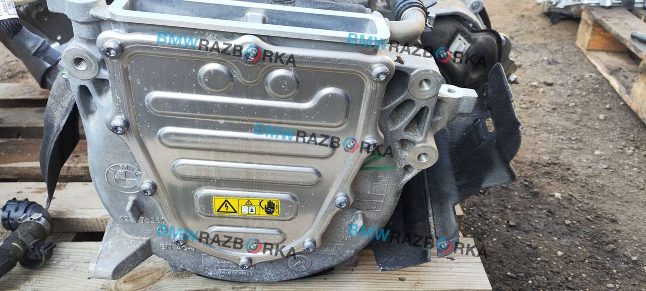 двигатель BMW i3 L01 I01 2014, 0.6 л., бензин, электро, задний привод, правый руль, 8629034, 12358629034