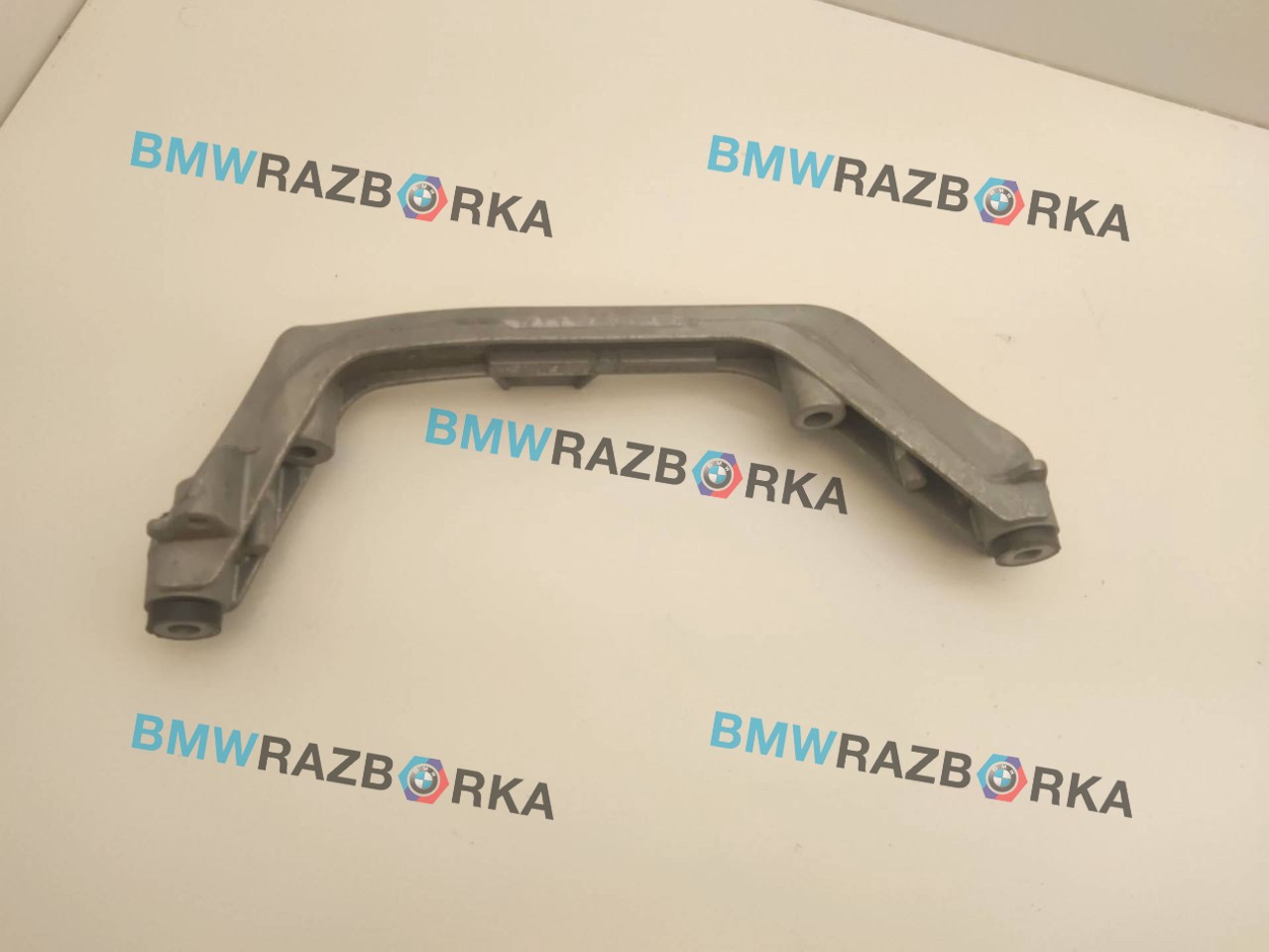 кронштейн двигателя BMW i3 L01 I01 2014, 0.6 л., бензин, электро, задний привод, правый руль, 7626293