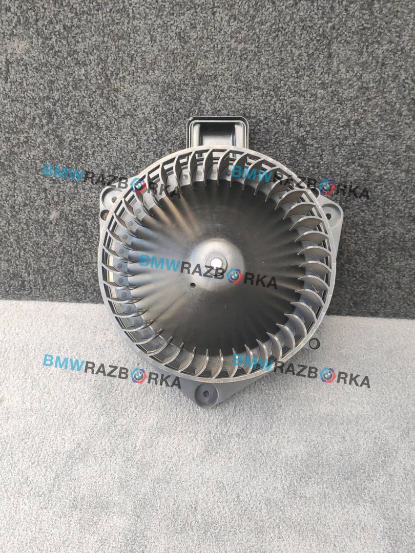 моторчик печки BMW 3 серия G20 2022, 3.0 л., B58B30, бензин, АКПП, c3z, седан, полный привод, правый руль, T470296, 216228, 2965F