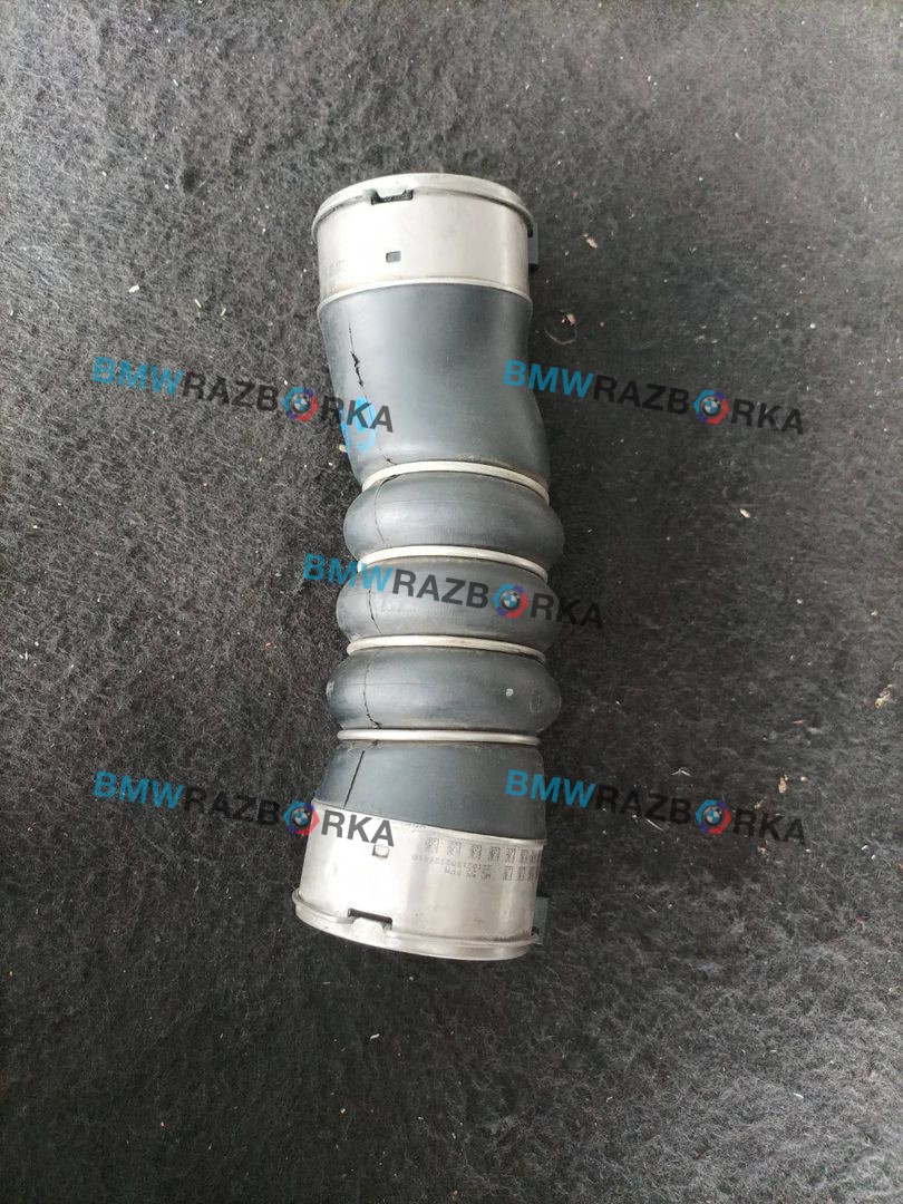 патрубок интеркулера BMW 7 серия F01/F02 F01 2009, 3.0 л., дизель, правый руль, 7800144