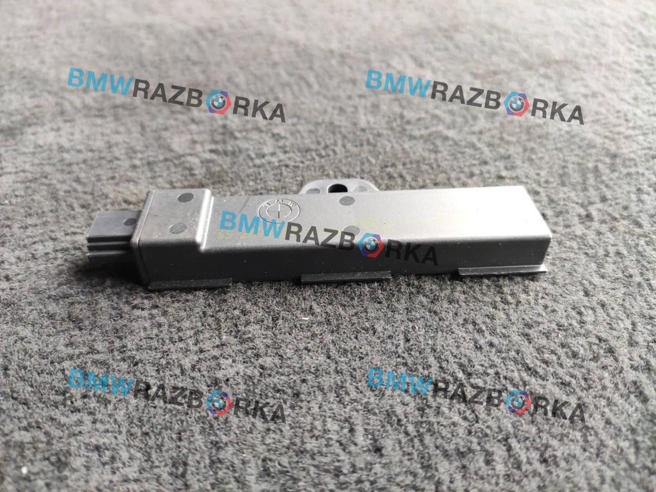 Антенна системы комфортного доступа BMW i3 L01 I01 2014, 0.6 л., бензин, электро, задний привод, правый руль, 65209220832, 9220832