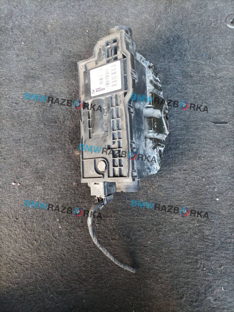 электроручник BMW X5 F15 (2013 - 2018), 4.0 л., гибрид, АКПП, a52, внедорожник 5 дв., полный привод, правый руль, 6882007