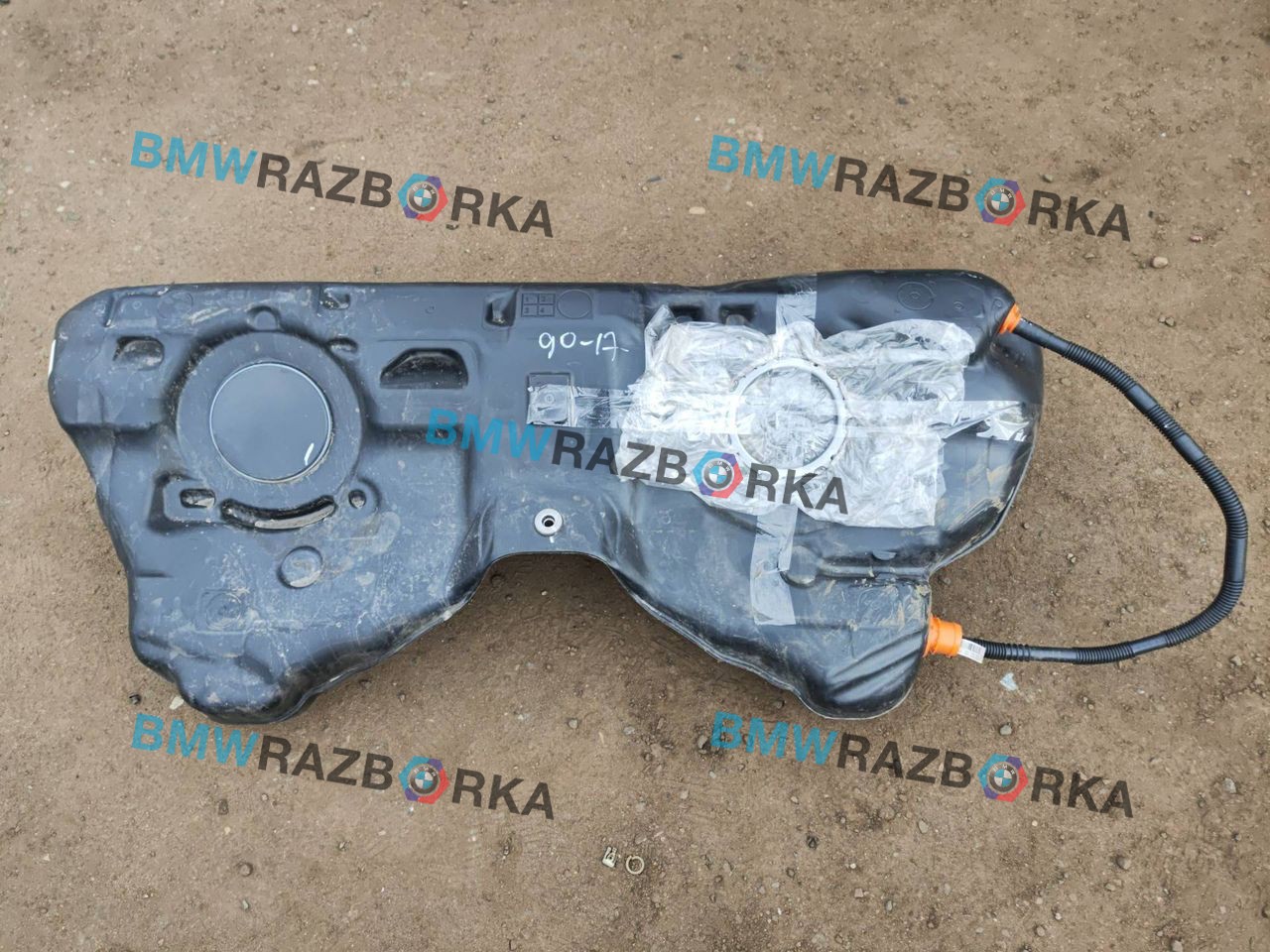 бак топливный BMW M5 F90 2020, 4.4 л., S63 B44 B, бензин, АКПП, седан, полный привод, правый руль, 8090708