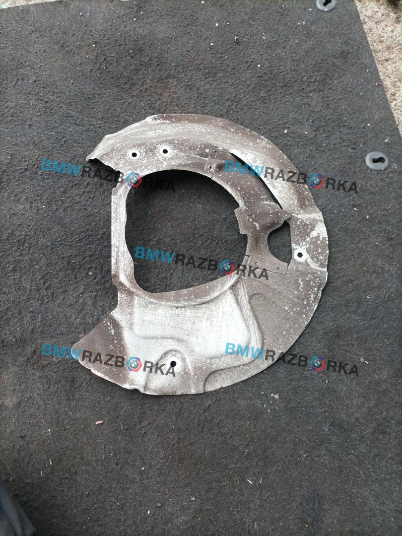 защитный кожух тормозного механизма BMW X5 F15 (2013 - 2018), 4.0 л., гибрид, АКПП, a52, внедорожник 5 дв., полный привод, правый руль, 6857978