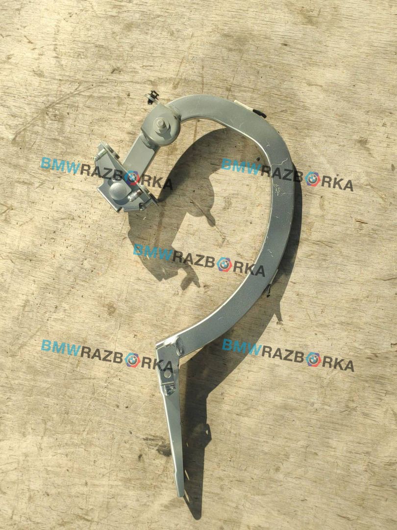 петля крышки багажника BMW M5 F90 2020, 4.4 л., S63 B44 B, бензин, АКПП, седан, полный привод, правый руль, 7366398
