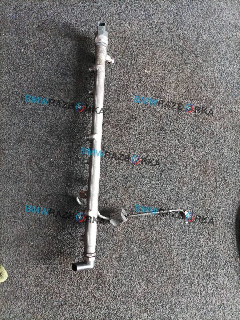 топливная рампа BMW 3 серия E90/E91/E92/E93 [рестайлинг] E92 2008, 3.0 л., D, M57 D30 (306D3), дизель, МКПП, черный, купе, задний привод, правый руль, 7795514, 0445216015, 0281002738