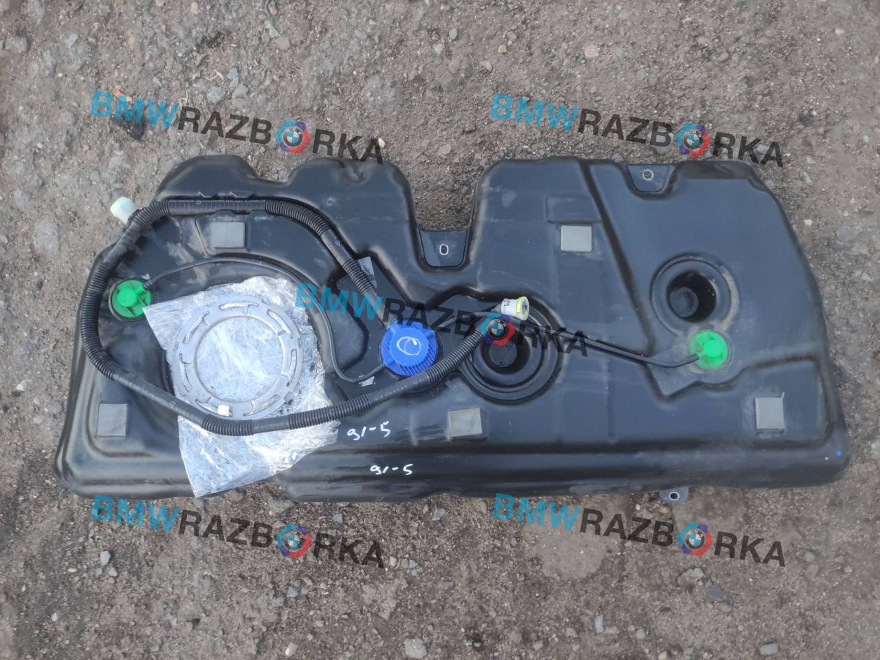 бак топливный BMW X1 F48 2018, 1.8 л., бензин, робот, b45 estoril-blau metallic, внедорожник 5 дв., передний привод, правый руль, 7482652