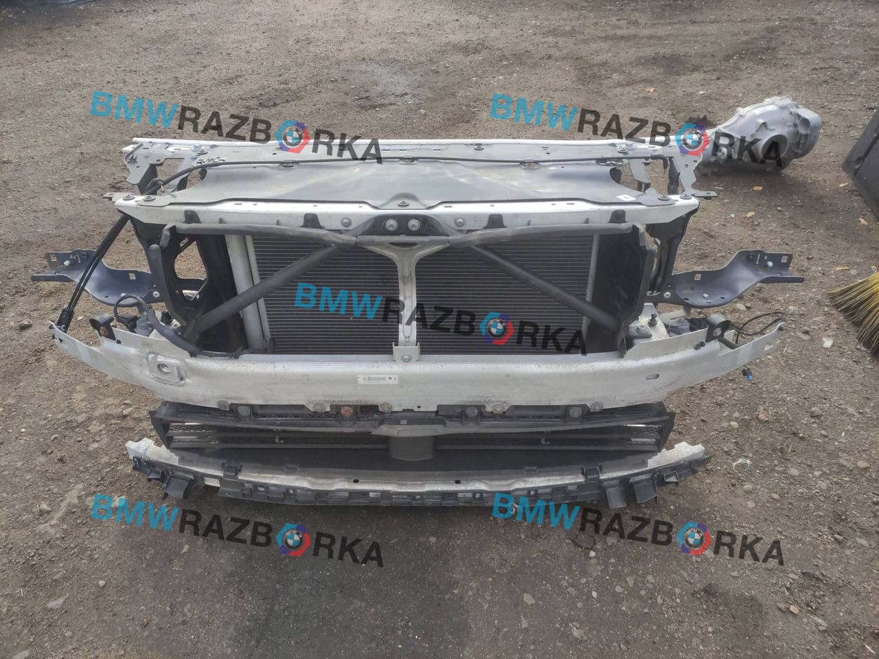 передняя панель крепления облицовки (телевизор) BMW 5 серия G30/G31 G30 2018, 3.0 л., B57 D30 A, дизель, АКПП, синий, седан, полный привод, правый руль