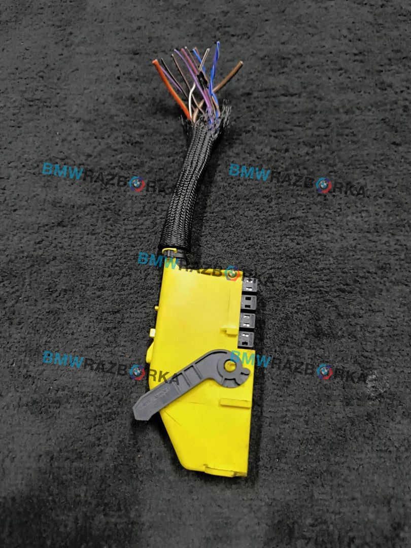 разъем (фишка) проводки BMW 2 серия F44 2020, 1.5 л., i, B38 A15 A, бензин, АКПП, седан, передний привод, 9328853