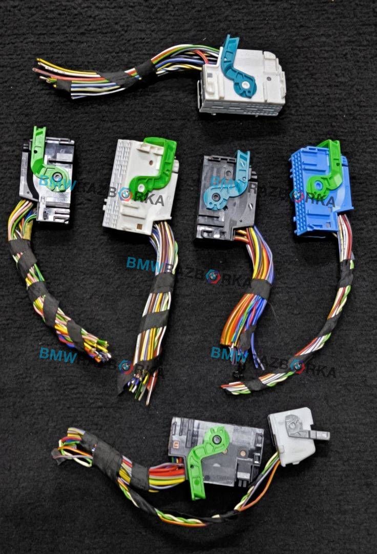 разъем (фишка) проводки BMW 2 серия F44 2022, 1.5 л., i, B38 A15 A, бензин, АКПП, белый(300), седан, передний привод, правый руль, 9387127, 9387120, 9387124, 9387126, 9387122, 9387121, 8364648