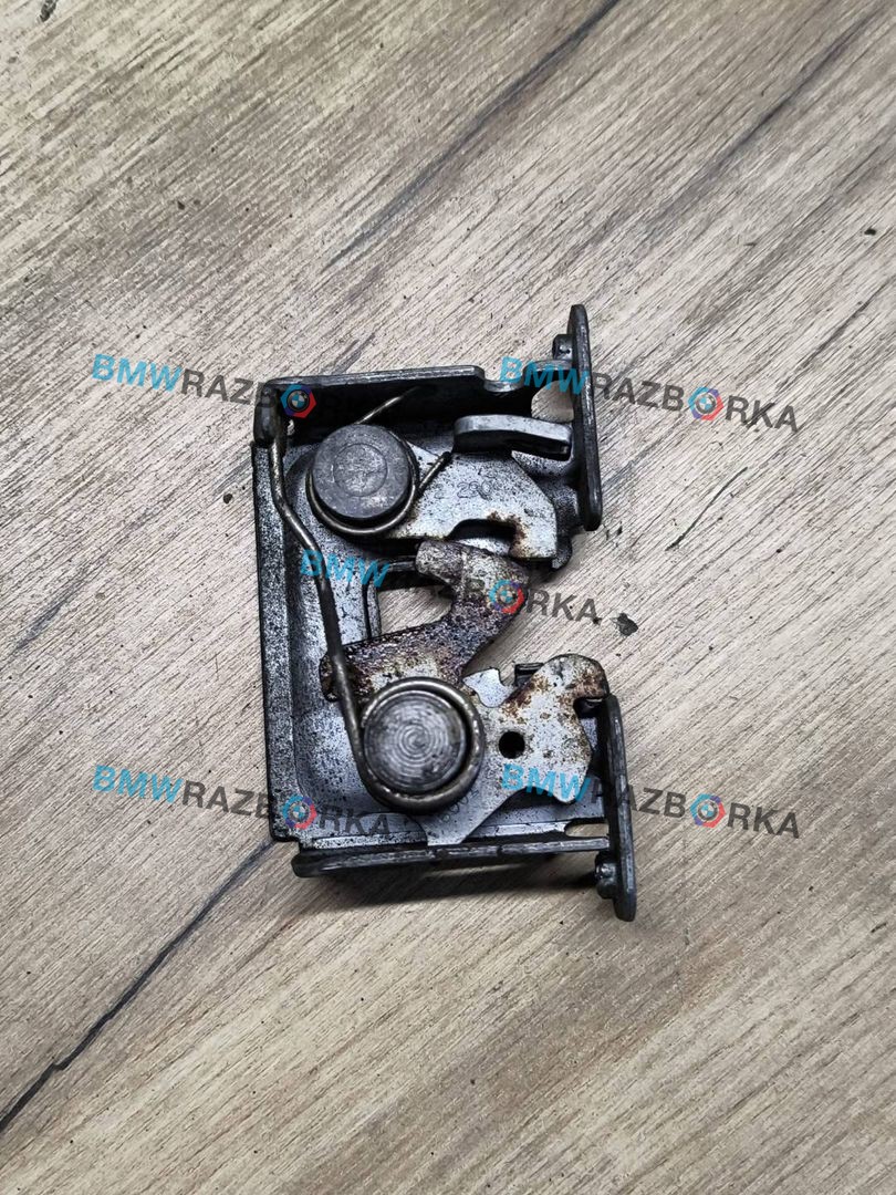замок капота BMW X5 M E70 2010, 4.4 л., S63 B44 A, бензин, АКПП, внедорожник 5 дв.
