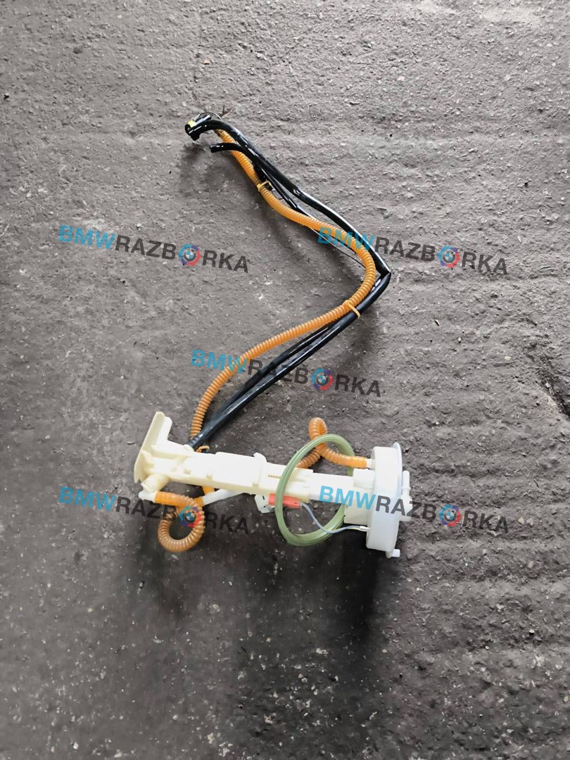 колба в бак BMW X5 M E70 2010, 4.4 л., S63 B44 A, бензин, АКПП, внедорожник 5 дв., 7194252