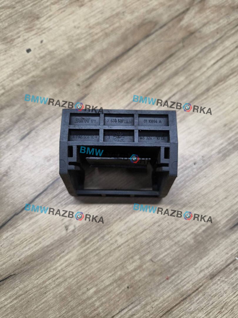 кронштейн радиатора BMW X5 M E70 2010, 4.4 л., S63 B44 A, бензин, АКПП, внедорожник 5 дв., 7533537