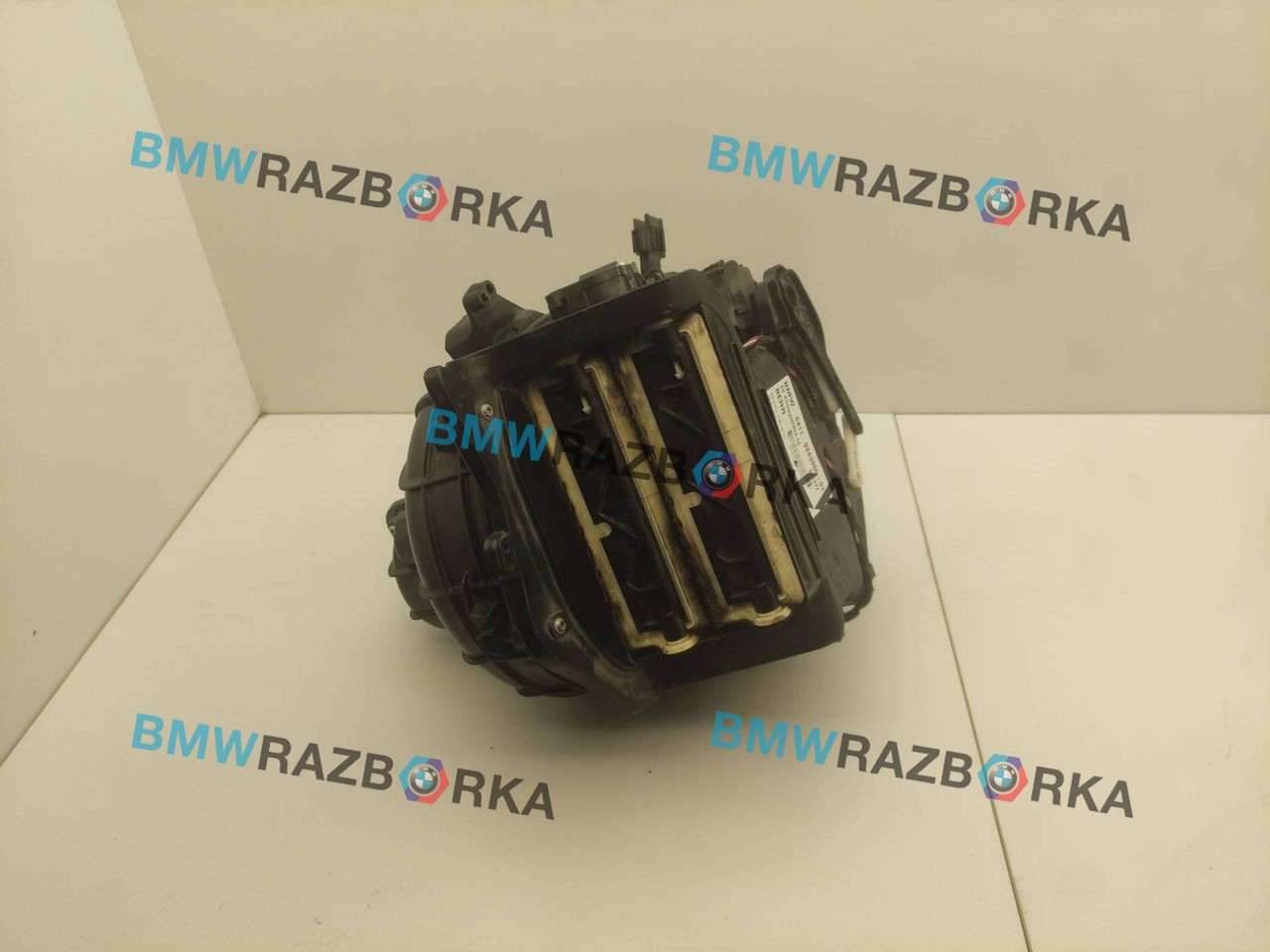 моторчик печки BMW 5 серия F07/F10/F11 2011, 3.5 л., бензин, АКПП, седан, 9243950